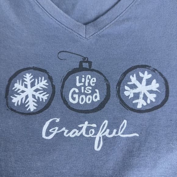 Life is Good Blue Long Sleeve T-Shirt Snowflake Grateful Crusher Tee Size Medium - Picture 5 of 10